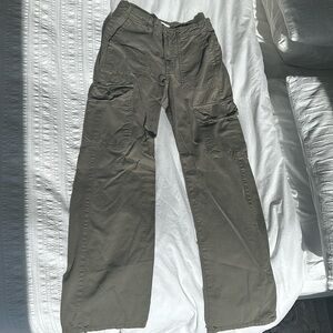 Zara Cargo Pants in army green
